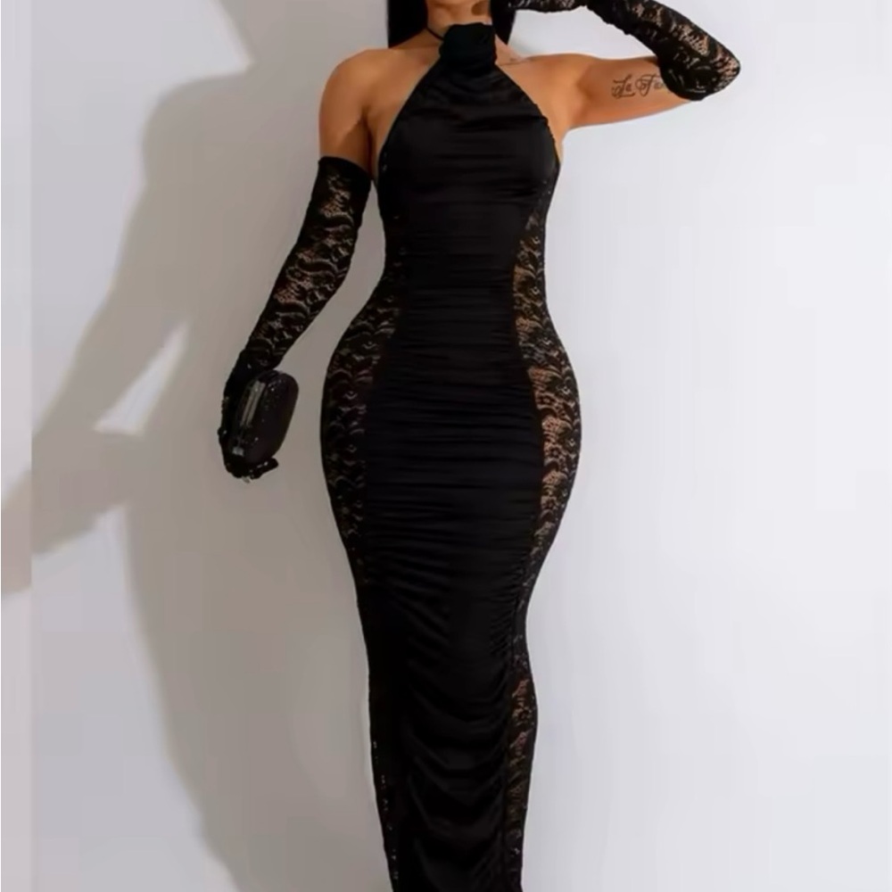 Elegant Black Lace Evening Dress